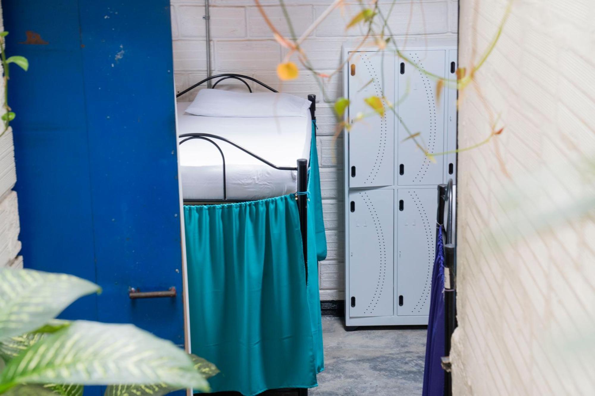 Hostal Casa Estacion Medellín Extérieur photo